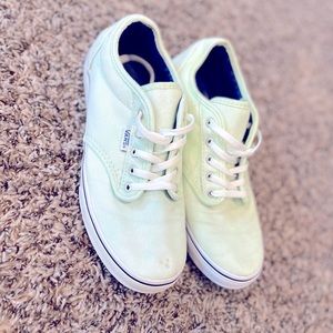 Vans size 7 Mint color